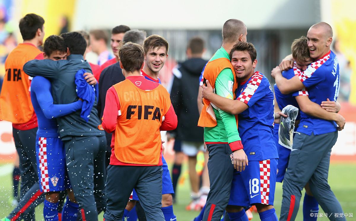 葡萄牙足球超级联赛:波尔图队在客场迎来惊险胜利(葡萄牙波尔图音乐厅) 葡萄牙足球超级联赛:波尔图队在客场迎来惊险胜利(葡萄牙波尔图音乐厅)