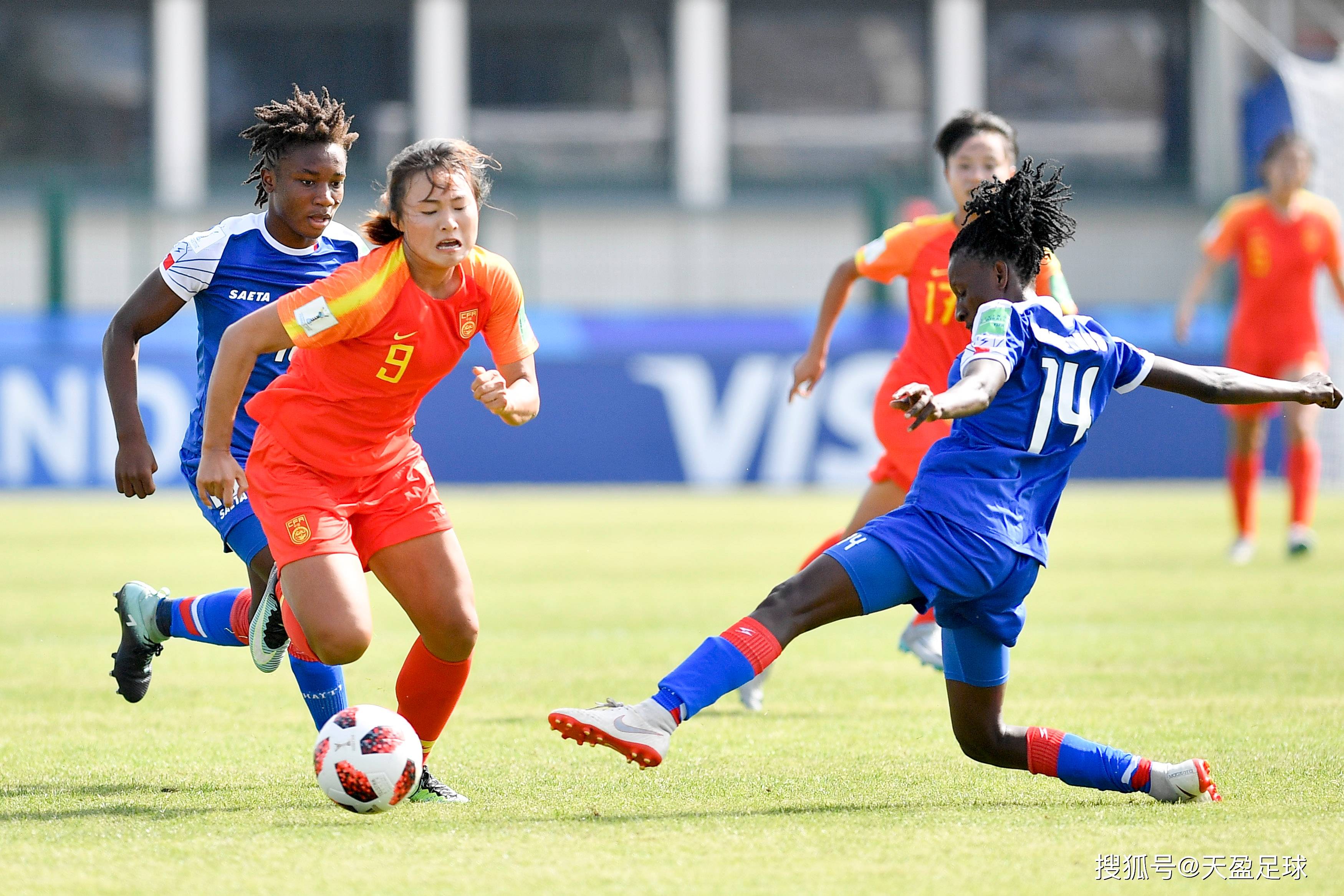 关于女足比赛后，运动员们积极备战未来挑战的信息