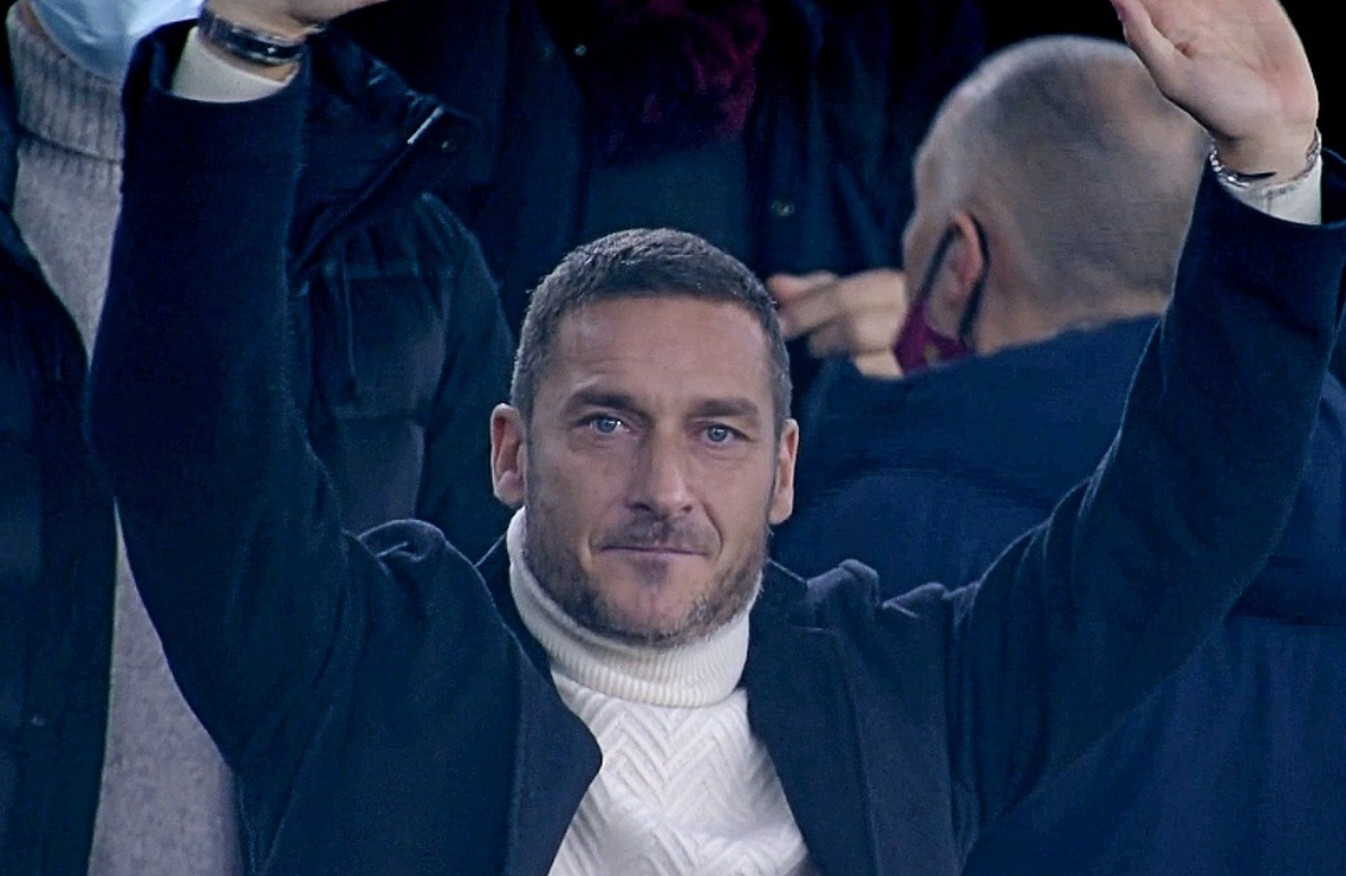 包含托蒂：意大利荷兰赛事有望呈现精彩对决的词条