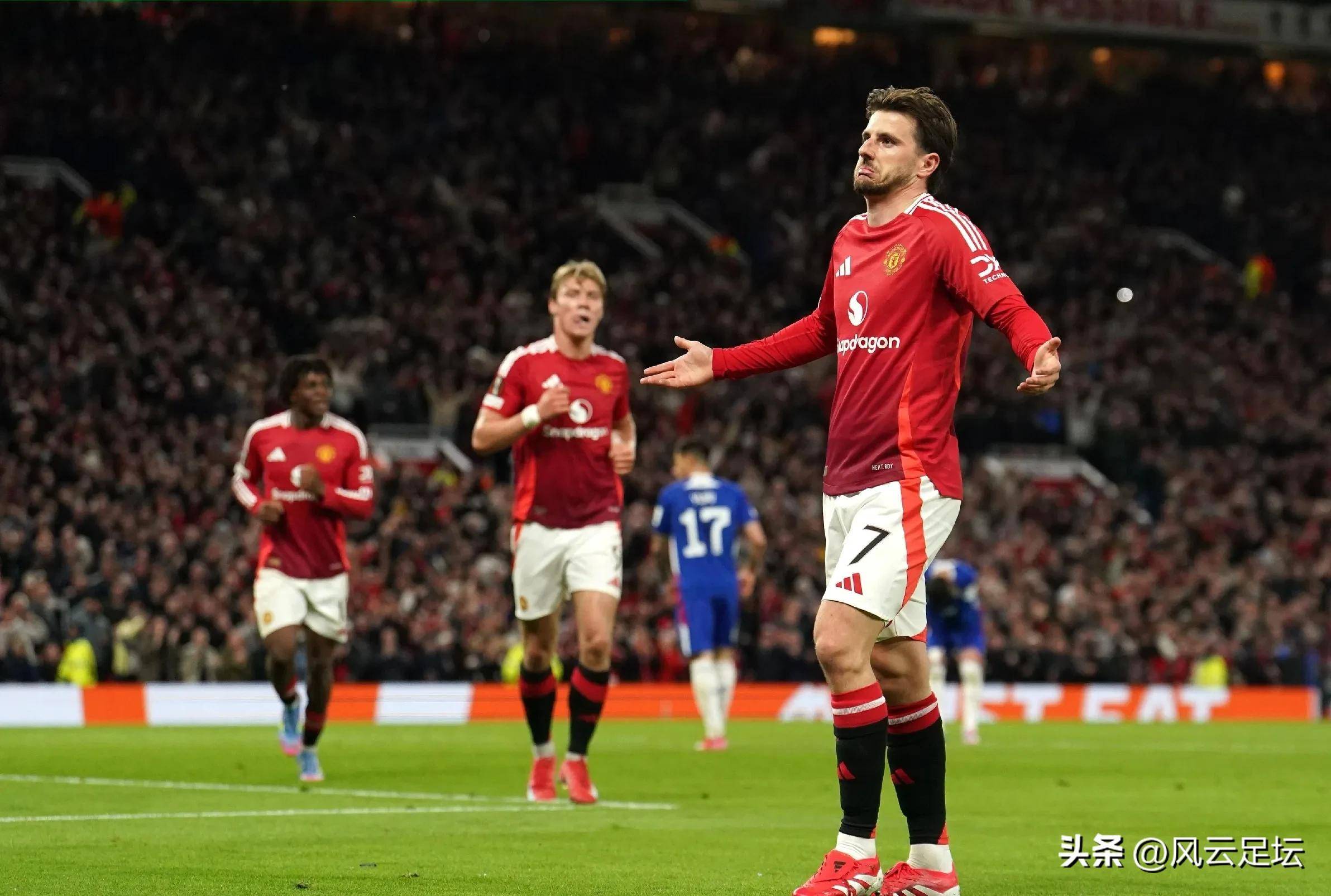 星空体育官网入口-曼联精彩逆转晋级，欧冠征程再添精彩篇章(曼联欧冠出线形势)